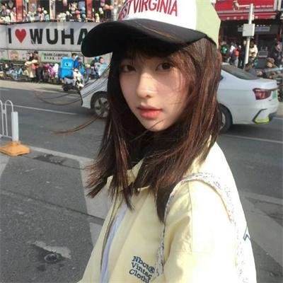 北极百货的秋乃小姐
